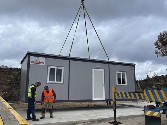 Η κα Μαρία από τον οικισμό Ποντίων στην Παλαγία έχασε το σπίτι της από την καταστροφική πυρκαγιά.